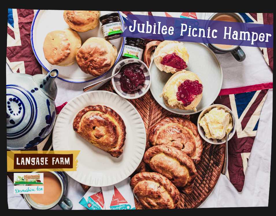 Jubilee Picnic Hamper
